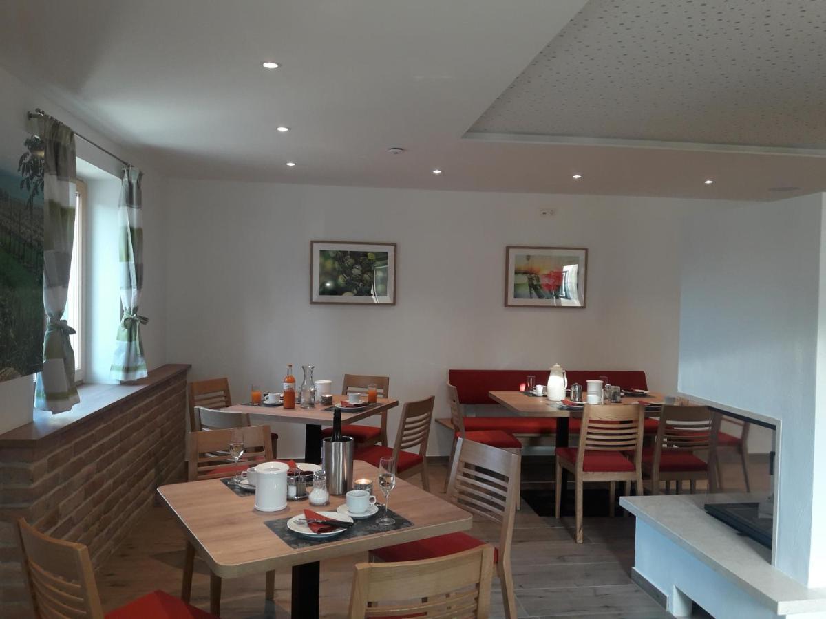 Weinbau Ettenauer Rohrendorf bei Krems Esterno foto
